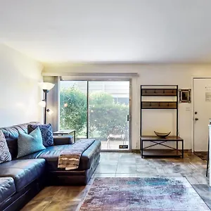 2 Bed 2 Bath Vacation In Holiday home